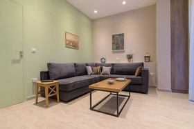 Themelio Boutique Suite