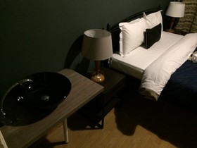 The New Yorkers Hotel