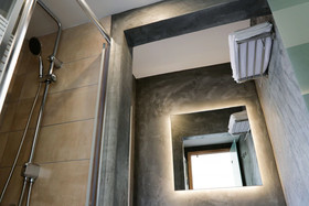 V36 Suites