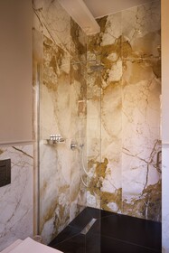 Vrachos Athens Suites