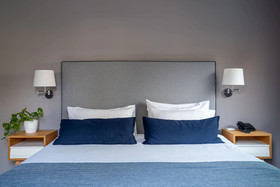 Chroma Fashion Rooms & Apartments