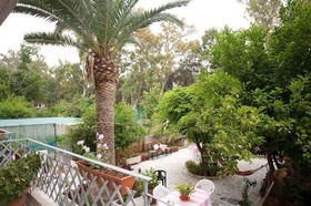 Veggie Garden Athens B&B