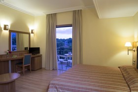 Ramada by Wyndham, Athens Club Attica Riviera