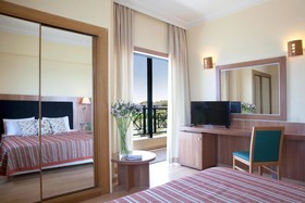 Ramada by Wyndham, Athens Club Attica Riviera