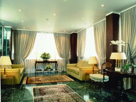 The Park Hotel Piraeus