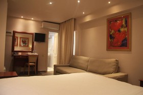 Piraeus City Hotel