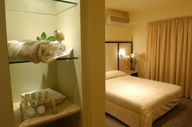 Piraeus City Hotel