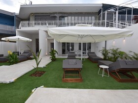 4 Elements Seaside Luxury Suites