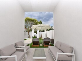 4 Elements Seaside Luxury Suites