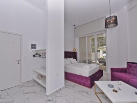 4 Elements Seaside Luxury Suites