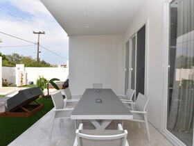 4 Elements Seaside Luxury Suites