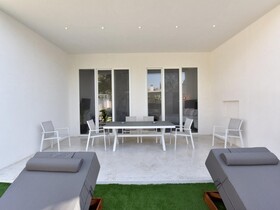 4 Elements Seaside Luxury Suites