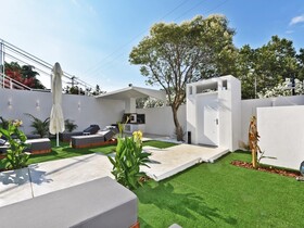 4 Elements Seaside Luxury Suites