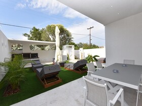4 Elements Seaside Luxury Suites