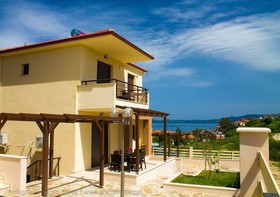 Ianthi Maisonettes