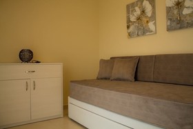 Ianthi Maisonettes