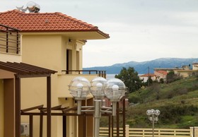 Ianthi Maisonettes
