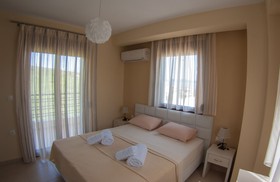 Ianthi Maisonettes