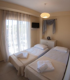 Ianthi Maisonettes