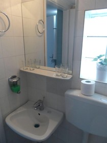 Seafront Studios & Apartments