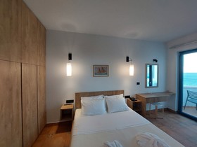 Shallow Sea Apartments