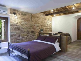 Voulamandis House