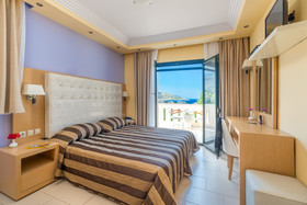 Ai Yannis Suites & Appartements Hotel