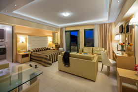 Ai Yannis Suites & Appartements Hotel