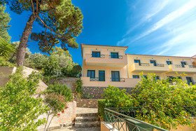 Ai Yannis Suites & Appartements Hotel