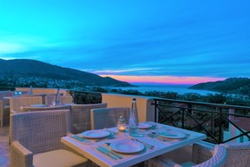 Ai Yannis Suites & Appartements Hotel