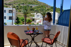 Emporios Bay Hotel