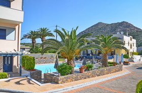Emporios Bay Hotel