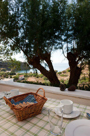 Zorbas Apartments