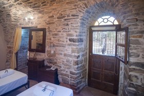 Vouno Village Apartments