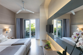 Acharavi Beach Hotel