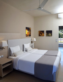 Acharavi Beach Hotel