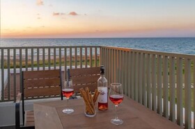 Thalassa Suites