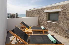 Thalassa Suites