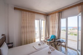 Ananias Hotel