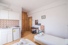 Ananias Hotel