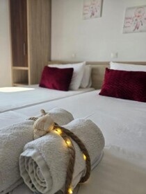 Nikos Apartments
