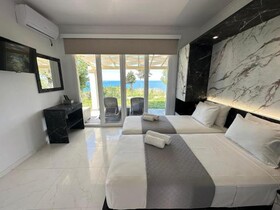 Nikos Apartments