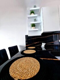 Nikos Apartments