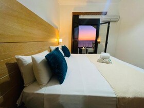 Nikos Apartments