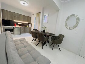 Nikos Apartments