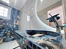 Nikos Apartments