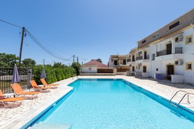 Dora Pool Studios by Konnect