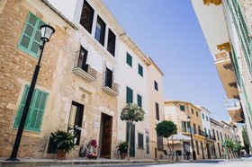 Rolandos Apartments