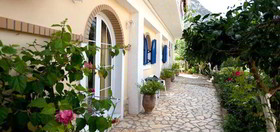 Sebastian's - Agios Gordios beach