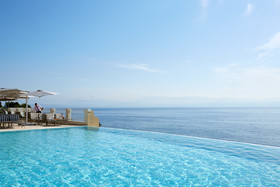 Nido, Mar-Bella Collection